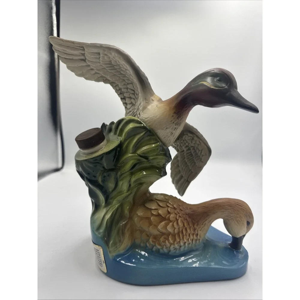 Ducks Unlimited Jim Beam Decanter 1981 Empty Green‎ Winged & Teal Base